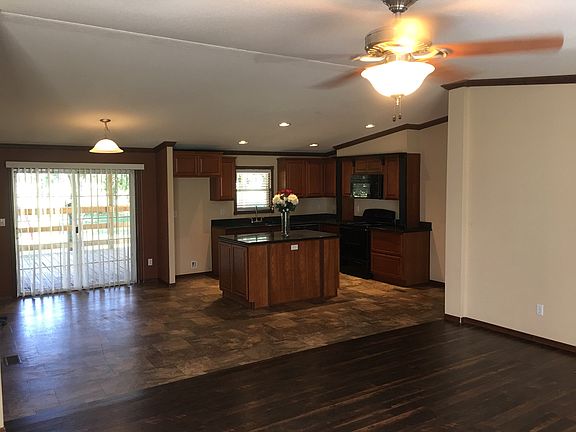 Kitchen and dining area