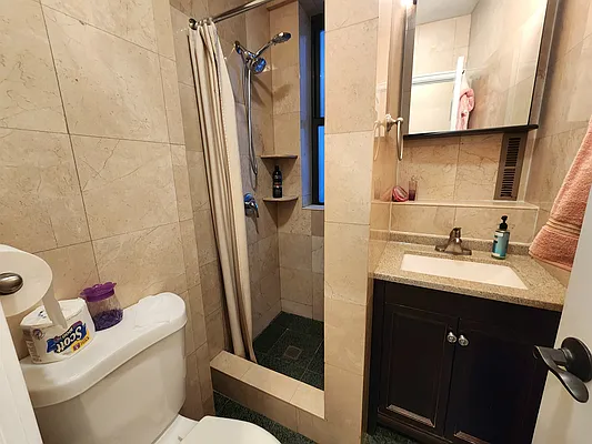 Rented by Highline Residential | media 37