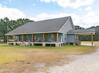 101 Vatican Rd, Carencro, LA 70520