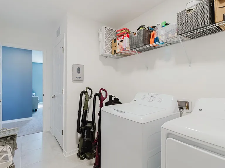 3047 Adams Cross Dr — Photo 8