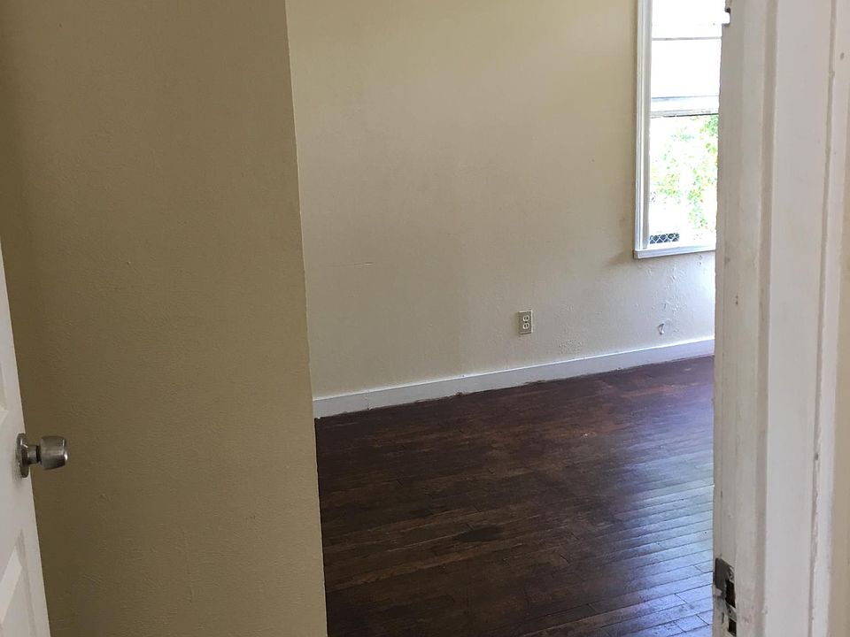 1st image of 2617 Segrest St