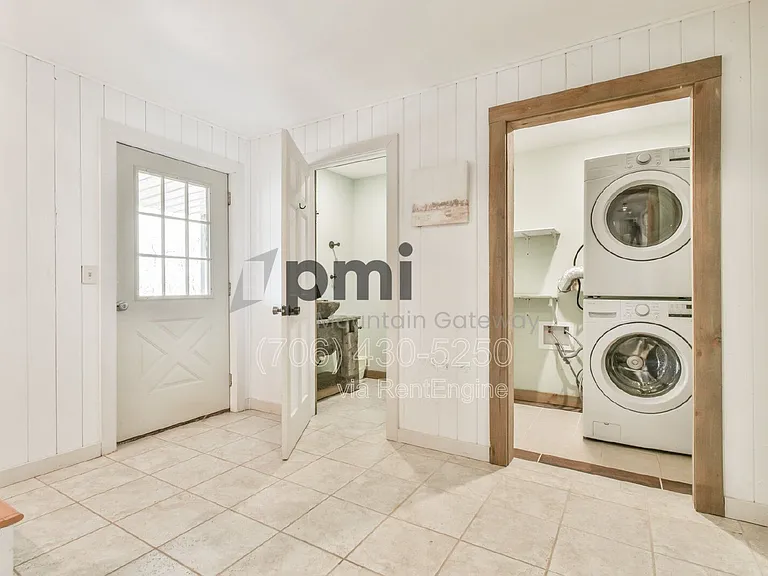 230 Silver Maple Ln — Photo 16