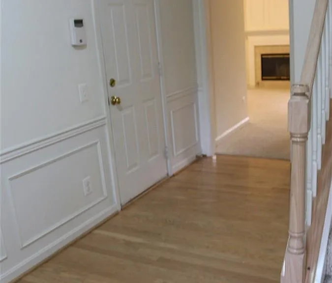 7507 Lamoyne Ct — Photo 10