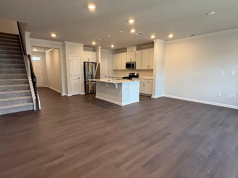 5871 Woodlawn Dr #1 — Photo 14