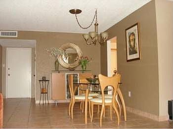 4th image of 18011 Biscayne Blvd APT 302