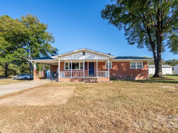 2003 Monza Dr, Albemarle, NC 28001