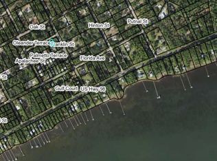 2528 Oleander Ter, Lanark Village, FL 32322