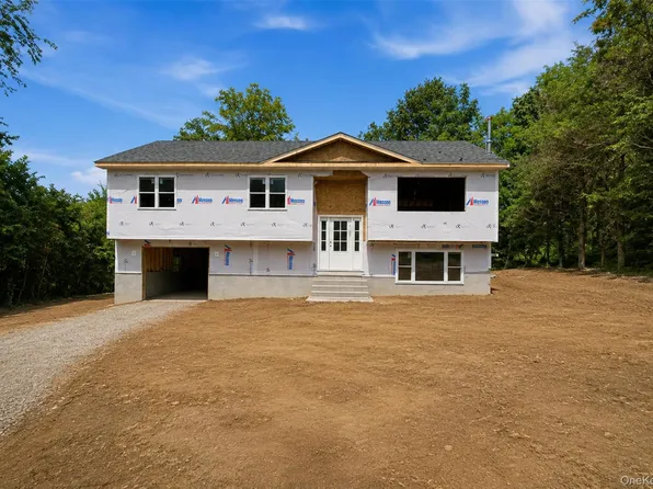 54 Cedar Lane, Wingdale, NY 12594