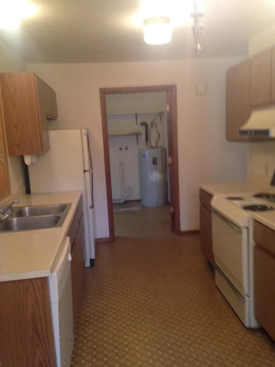 Building Photo - 2120 Billings Ave #C