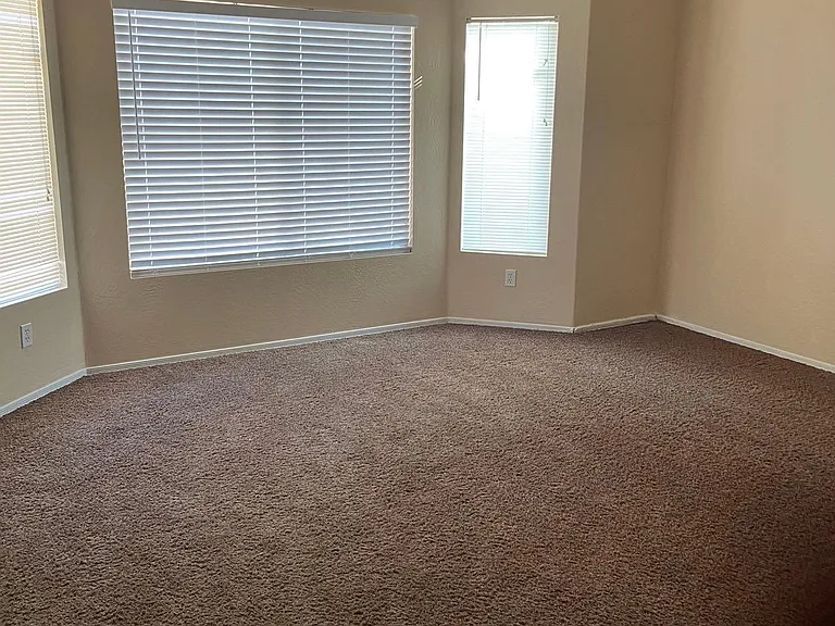5207 W Glass Ln — Photo 8