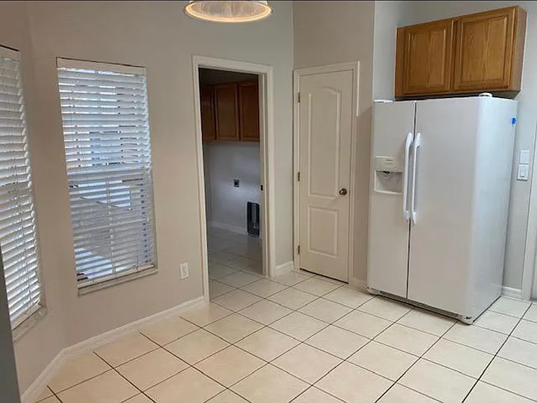 1024 Longville Cir — Photo 4