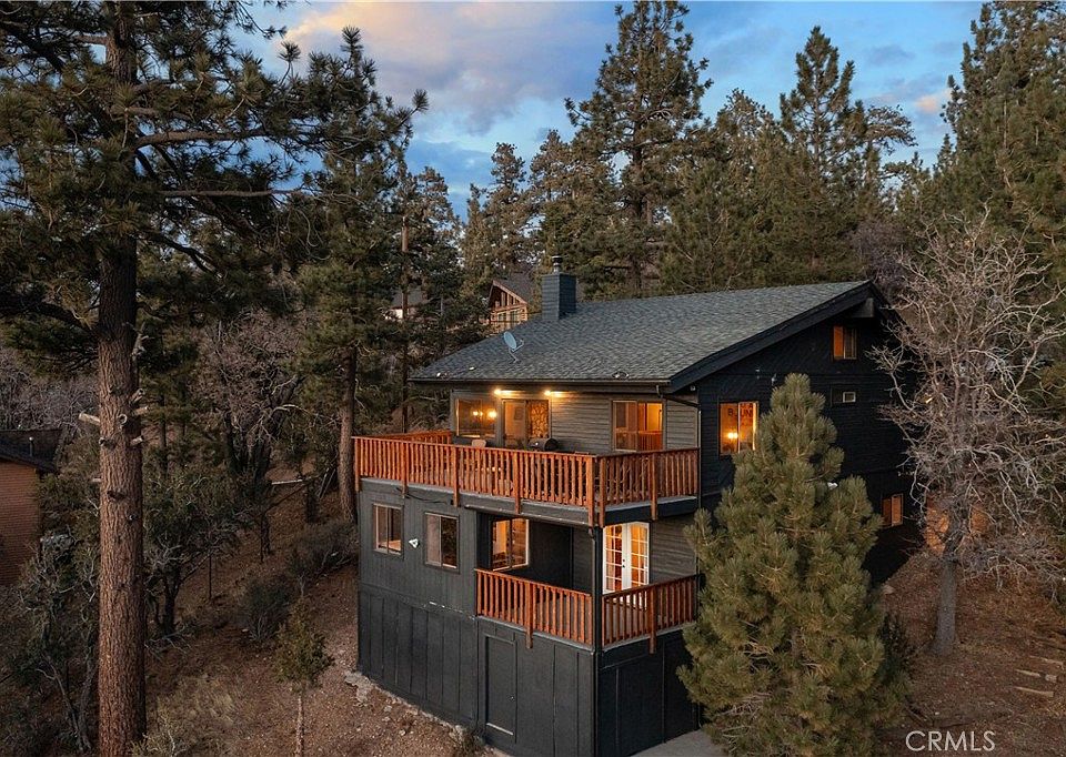 1st image of 43903 Yosemite Dr