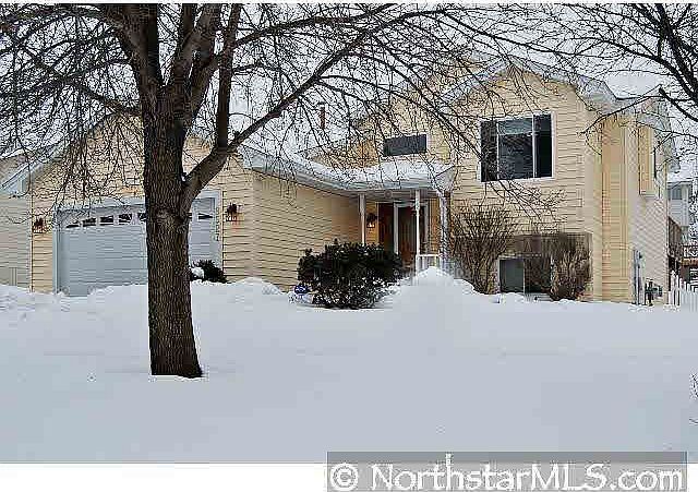 1st image of 9527 Hillside Drive