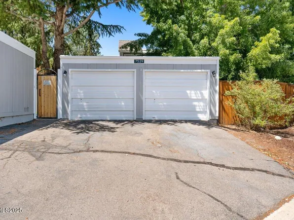 7529 Cumberland Cir, Reno, NV 89511