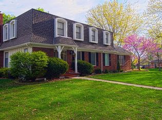 12300 Pawnee Ln, Leawood, KS 66209