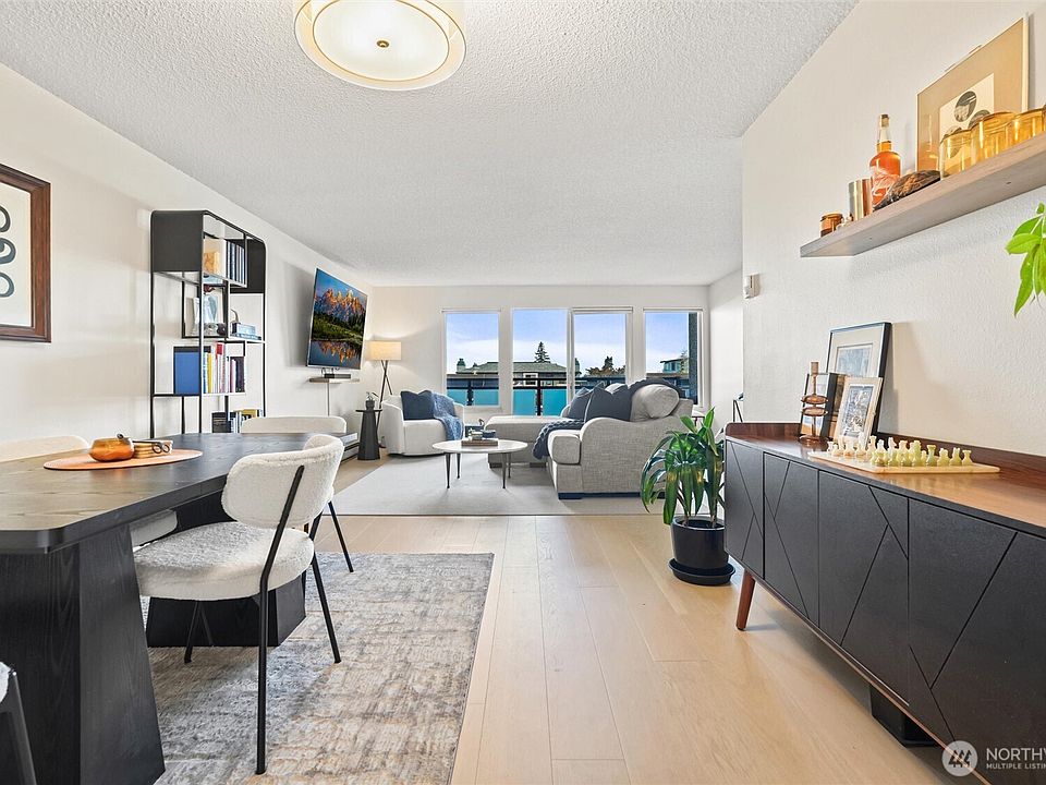 1st image of 510 Forsyth Lane #210