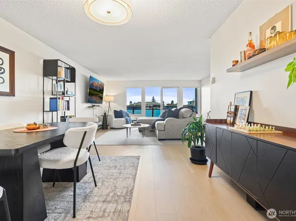 510 Forsyth Lane #210, Edmonds, WA 98020