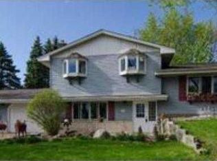 2708 River Hills Dr, Burnsville, MN 55337