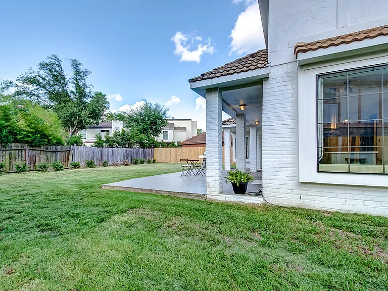 3543 Ashfield Dr — Photo 10