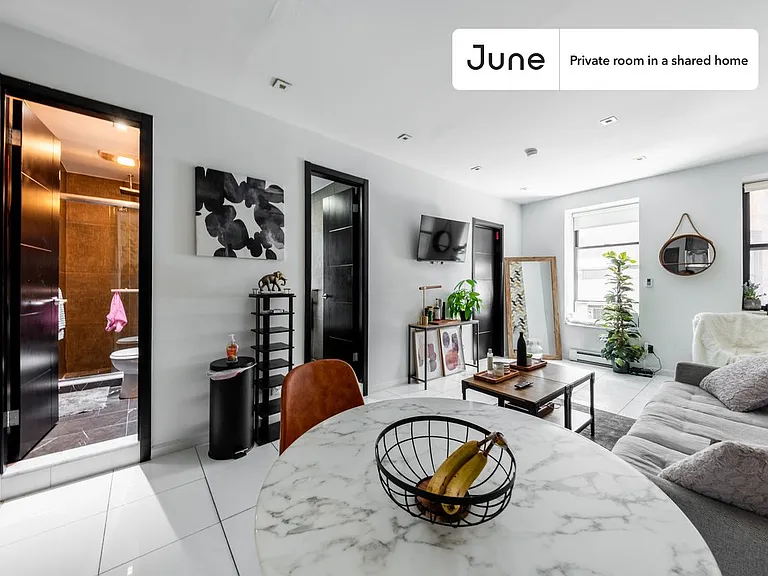 320 Manhattan Ave #B — Photo 6