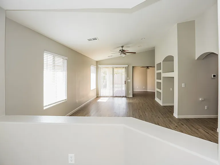 7223 W Winslow Ave — Photo 4
