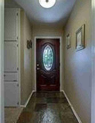 2nd image of 914 Clebud Dr