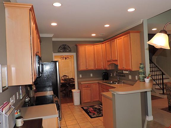 5th image of 3890 Lake Village Cv