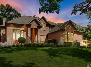 2601 Rolling Oaks Rd, Spring Grove, IL 60081