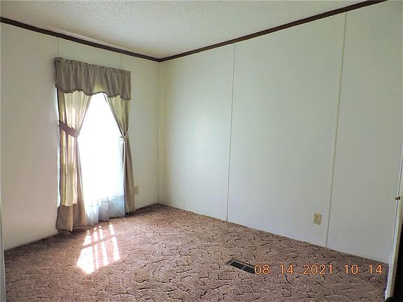 5th image of 6760 N Forest St