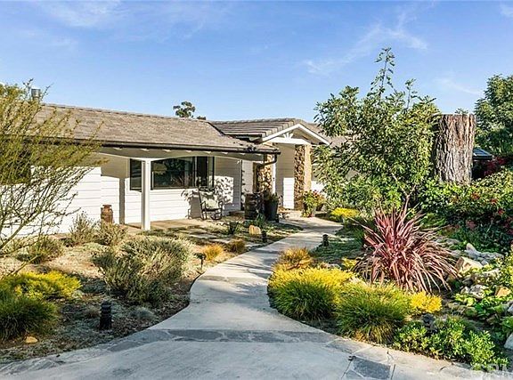 2nd image of 3747 Palos Verdes Dr N