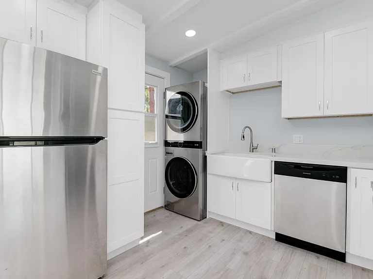 2130 Reed Ave #2130 — Photo 10