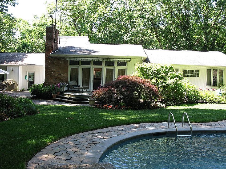 1st image of 243 Sugar Toms Ln