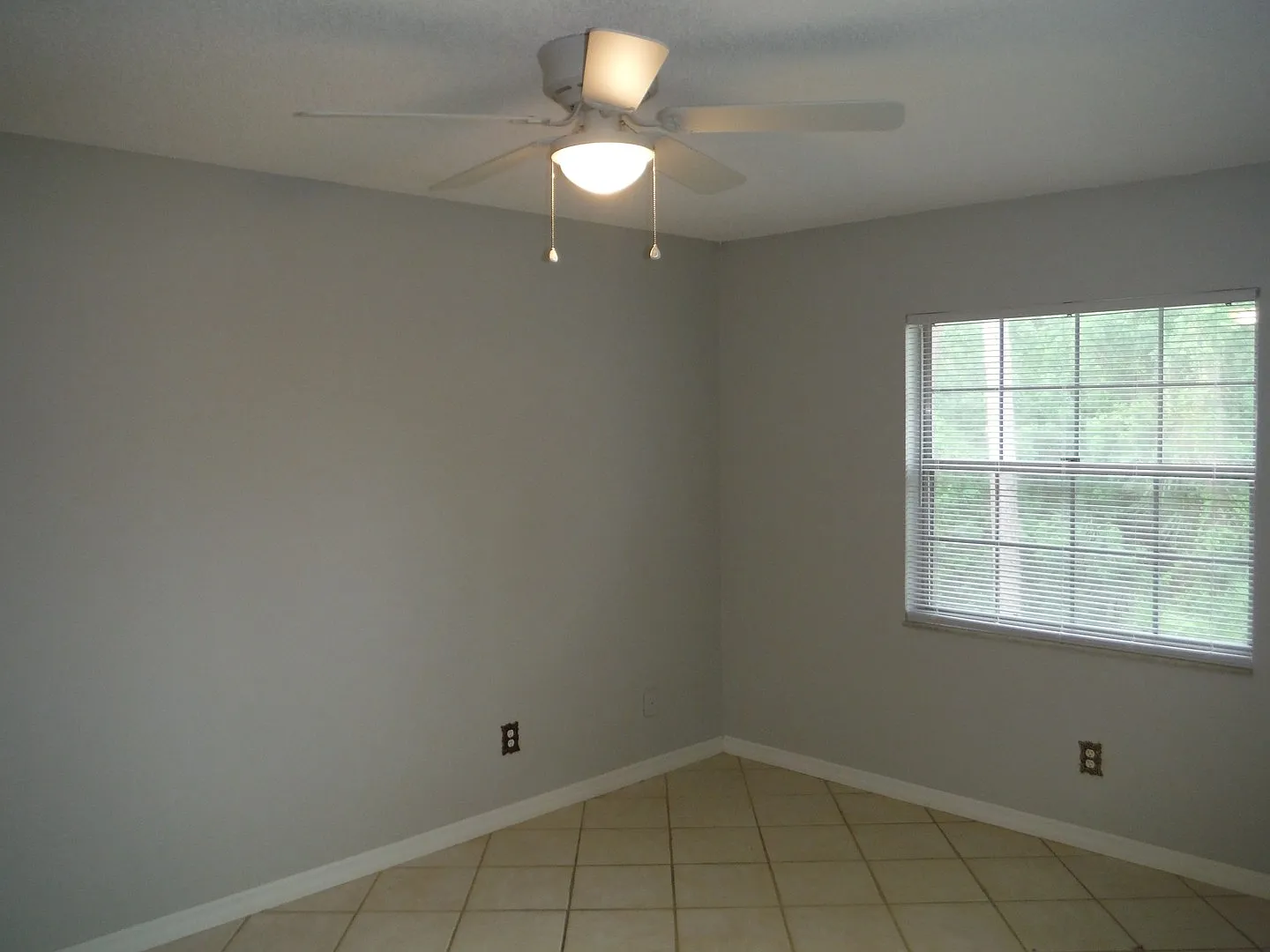 2/2 Condo Screen Porch, Pool Complex — Photo 3
