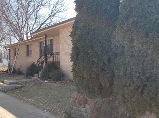 111 E 15th St, Sterling, IL 61081