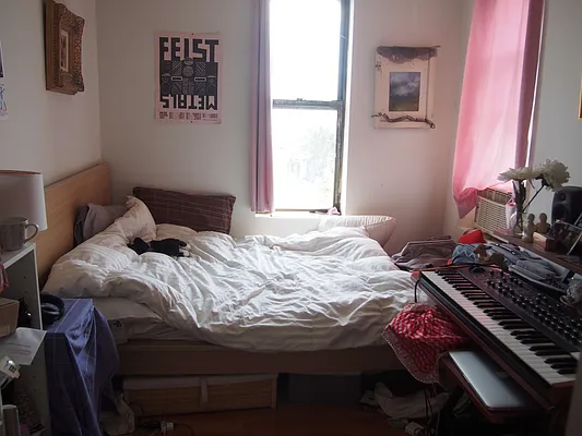 Rented by Evergreen Realty & Investments | media 30