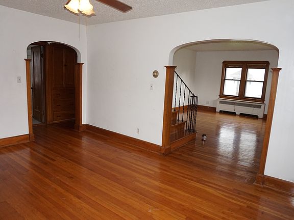 Lower dining room