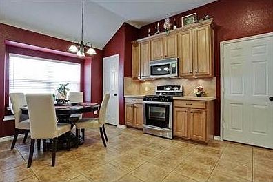 4th image of 725 Sweet Peach Dr