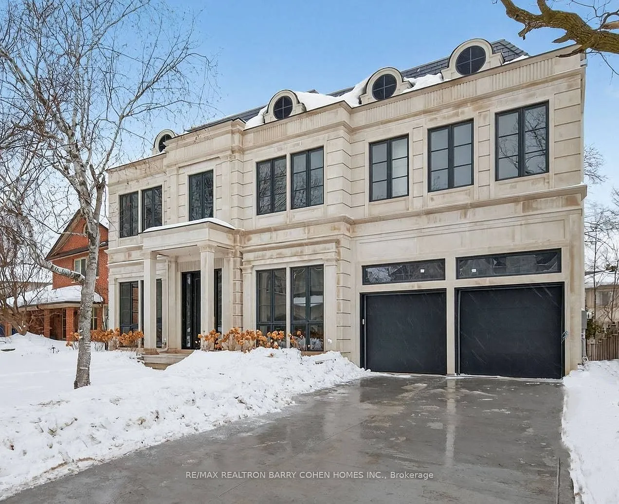 106 Yorkminster Rd photo 1