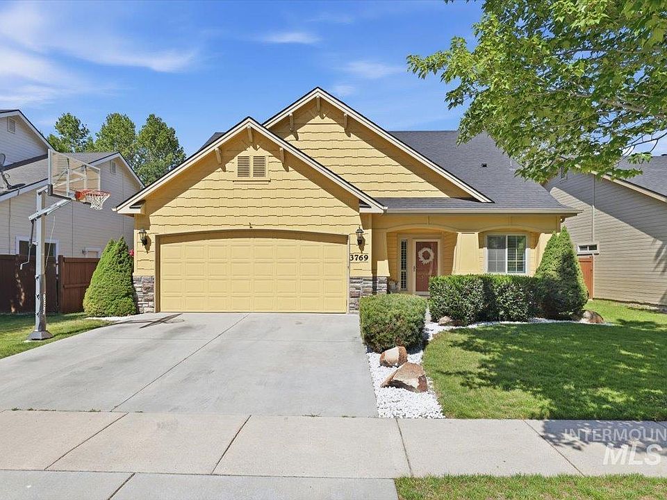 1st image of 3769 N Quenzer Way