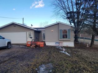 220 Maple St, Zwingle, IA 52079