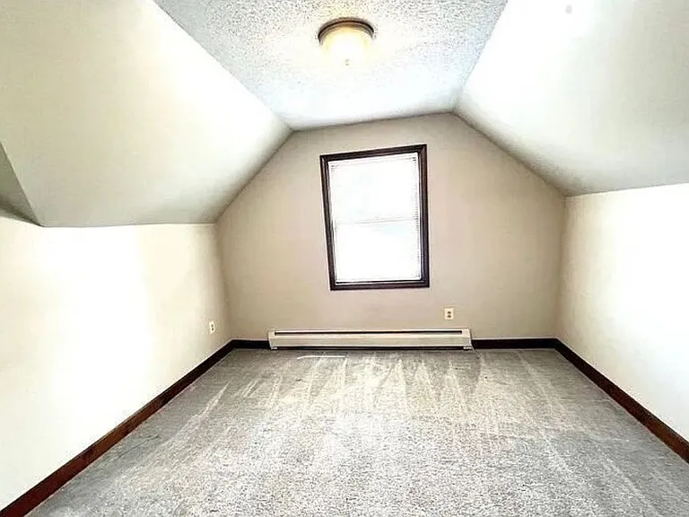 892 Saint James Ave #3 — Photo 8
