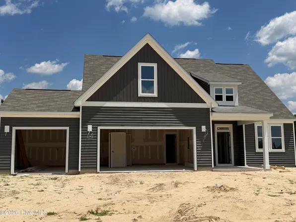 921 Peckham Lp #230, Aberdeen, NC 28315