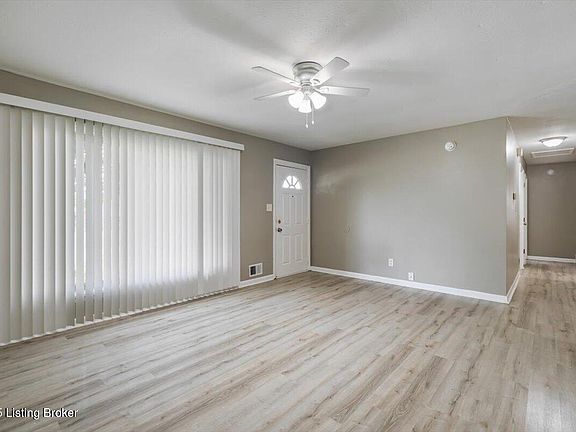 3rd image of 6706 Skyline Dr