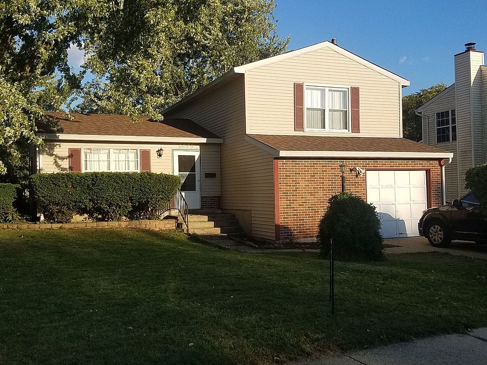 1st image of 1425 Foxcroft Dr