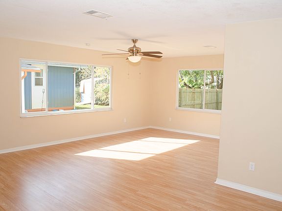 5th image of 122 Phoenetia Dr