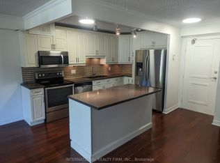 2929 Aquitaine Ave #211, Mississauga, ON L5N 2C7