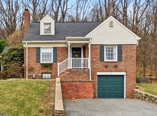 95 Hillside Dr, North Haledon Boro, NJ 07508