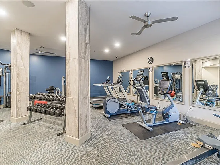 901 Abernathy Rd #2110 — Photo 37