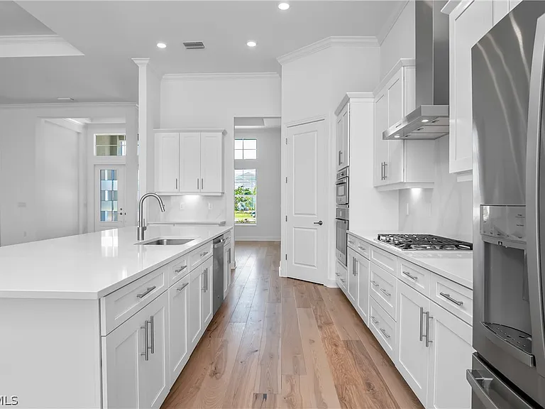 18837 Wildblue Blvd — Photo 13