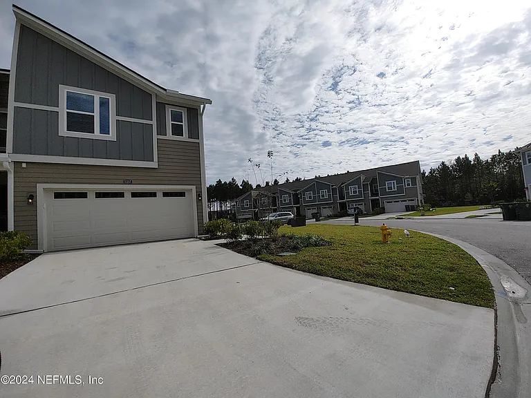 11253 Minnetta Ct — Photo 4
